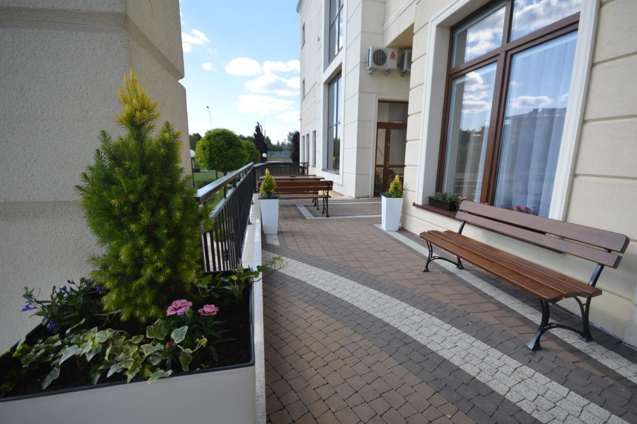 Alabaster Rezydencja Rzeszow Ngoại thất bức ảnh